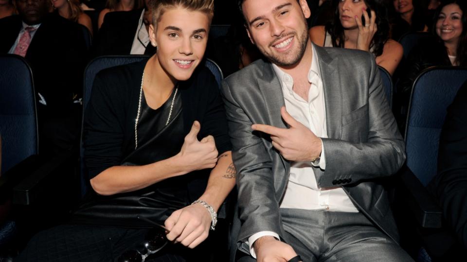 Justin Bieber a jeho manažer Scooter Braun